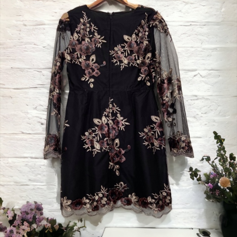 Cupcakes and Cashmere Jansen Floral Sequin Embroidered Mesh Mini Dress Size 6 - Picture 8 of 13